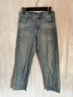 【70】UNIQLO ライトブルーダメージストレートジーンズ サイズ22