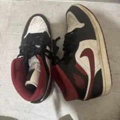 エアジョーダン1 Mid 