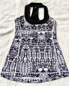 ルルレモン　Lululemon Y ヨガウエア　トップス　ロゴプリント