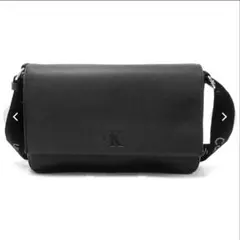 Calvin Klein ブラック ショルダーバッグ