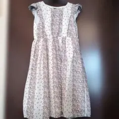BeBe　ワンピースのサムネイル