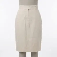 【美品】MaxMara ベージュ タイトスカート 膝丈 36のサムネイル