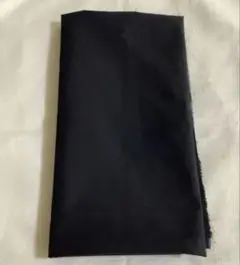 黒の生地 約90×49㎝