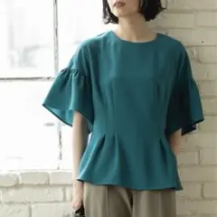 OPAQUE.CLIP フレアスリーブペプラムブラウス Mのサムネイル