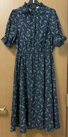 ハニーズ　ワンピース　ロング　花柄　ネイビー　M