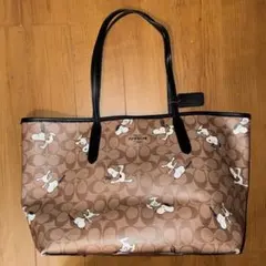 COACH スヌーピー トートバッグ シグネチャー柄のサムネイル