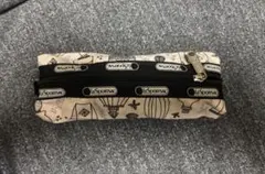 LeSportsac イラストポーチ ペンケース　ベージュ系
