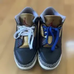 Jordan 3 Retro Black Gold スニーカーのサムネイル