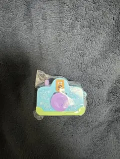 カシャカシャ！みえるよ！アンパンマン めいけんチーズ ガチャガチャ