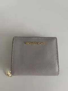 y*u様 MICHAEL KORS グレー 二つ折り財布