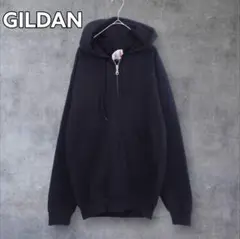 黒ジップパーカー