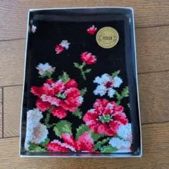 フェイラー、黒地、花柄大判ハンカチ