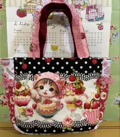 ゆ*ん様 猫パネル　トートバッグ　ぶら下げポーチ付き　スウィーツ柄のサムネイル