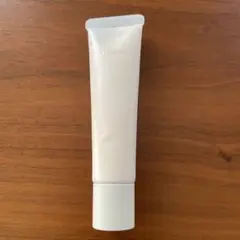 RMK リファイニング ポアレス スキンベース 02