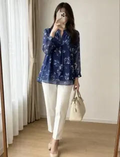 ZARA シルク混花柄ブラウスネイビーゆったり 体型カバー上品