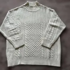 【SIMPLICITE】アイボリー ハイネック ケーブルニット