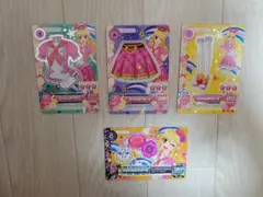 【お値下げ中❗】アイカツカード 星宮いちご　コーデセット　4枚　まとめ売り