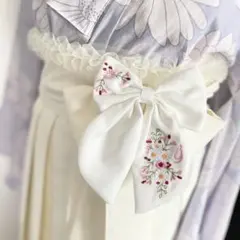 可愛い刺繍入り袴飾りリボン　ヘアクリップ　成人式振袖　卒業式袴　浴衣着物　七五三