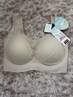 CLOSSHI PREMIUM 段差レス ブラジャー M
