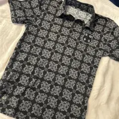 フローラルパターン ポロシャツ 黒とグレー