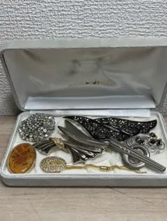 ヴィンテージブローチ8点セット