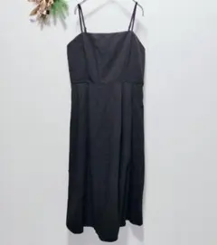 デイジー 원피스 キャミ 無地 黒 シンプル 上品 背面ファスナーとゴム