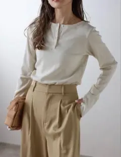 【新品未使用】前後2WAYラメリブヘンリーネックプルオーバー アイボリー