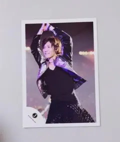 SnowMan 渡辺翔太 Jr 公式写真 紫 シルバー 両手上げ