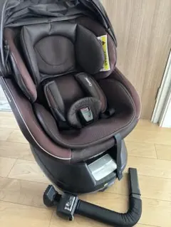 クリーニング済 ☆美品☆ 新生児OK コンビ WL ネルーム ISOFIX 赤黒