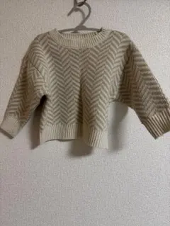 ベージュニット