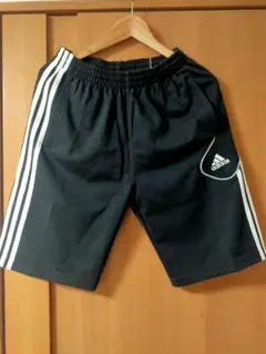 adidas ショートパンツ ブラックのサムネイル