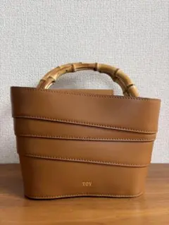 ほぼ未使用✨TOV トーヴ・ボディバッグ ショルダーバッグ レザー