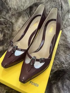 Fendi デザインパンプス(8センチヒール)