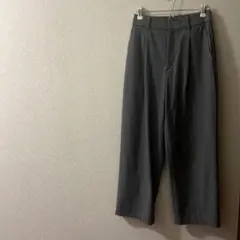 【ユニクロ】タックワイドパンツS バックポケット付き