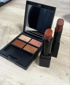 Celvoke アイシャドウパレットとリップセット