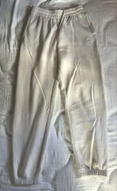 adidas クリーム色 スウェットパンツ サイズUK10
