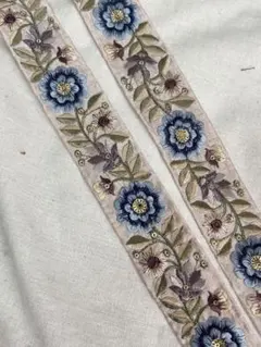 9）4m ピンク系　布帛地　インド刺繍リボン