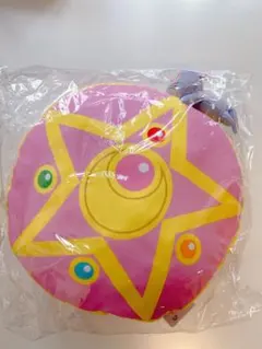 セーラームーン　めちゃでかクリスタルスターコンパクトクッション　ルナと一緒