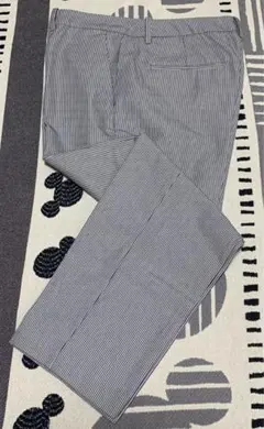新品　春夏ユニクロ パンツ テーパード  ストライプ73cm