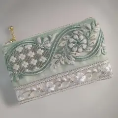 インド刺繍リボン　ミニポーチのサムネイル