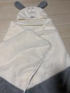 【完売品】usjフード付きポンチョ　スヌーピーブランケット