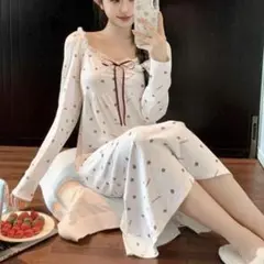 SHEIN DAZY イチゴ柄 ルームウェア Sのサムネイル