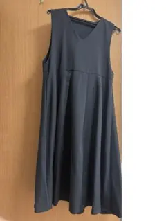 黒ワンピース Sサイズ　アプレジュール