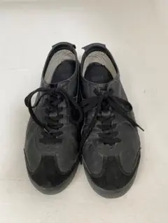 オニツカタイガー　OnitsukaTiger ブラックスニーカー