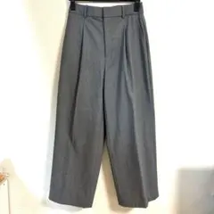 超美品 UNIQLO ユニクロ タックワイドパンツ グレー M 469854