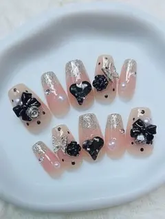 004♡ネイルチップ 地雷系 ブラック ピンク 量産型 ワンホン 韓国