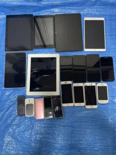 ガラケー スマホ 合わせて14台まとめ売り ジャンク - メルカリ