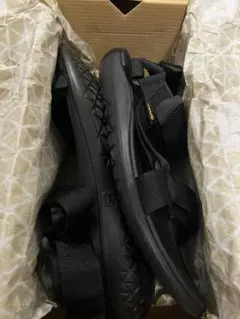Teva サンダル　27cm 未使用品