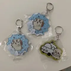 ちいかわ　ラメアクリルキーホルダー　ラッコ　シーサー