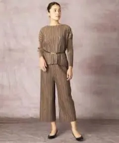 【値下げ】ソーラーセンサー起毛ジャージー　プリーツプルオーバー/ジャージー